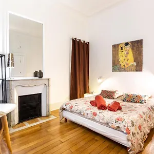 Studio Bourdonnais Париж